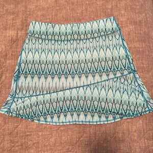 NWOT Fun, flirty, turquoise patterned Prana skirt size L